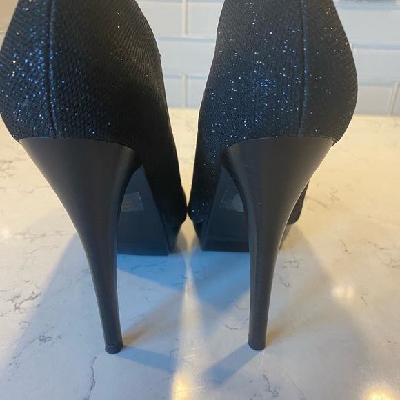 Italina high heel with platform bootie size 7.5 - Picture 4 of 6